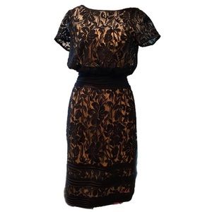 Tadashi Shoji Black Lace Lined dress size 4